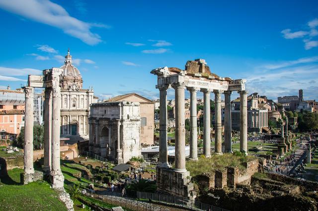 Photo: Blaz Erzetic / Unsplash Roman Forum